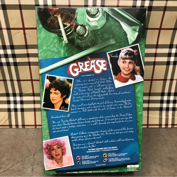 Barbie Grease 30 years Frenchy Dance Off Musical stand - Picture 4 of 16